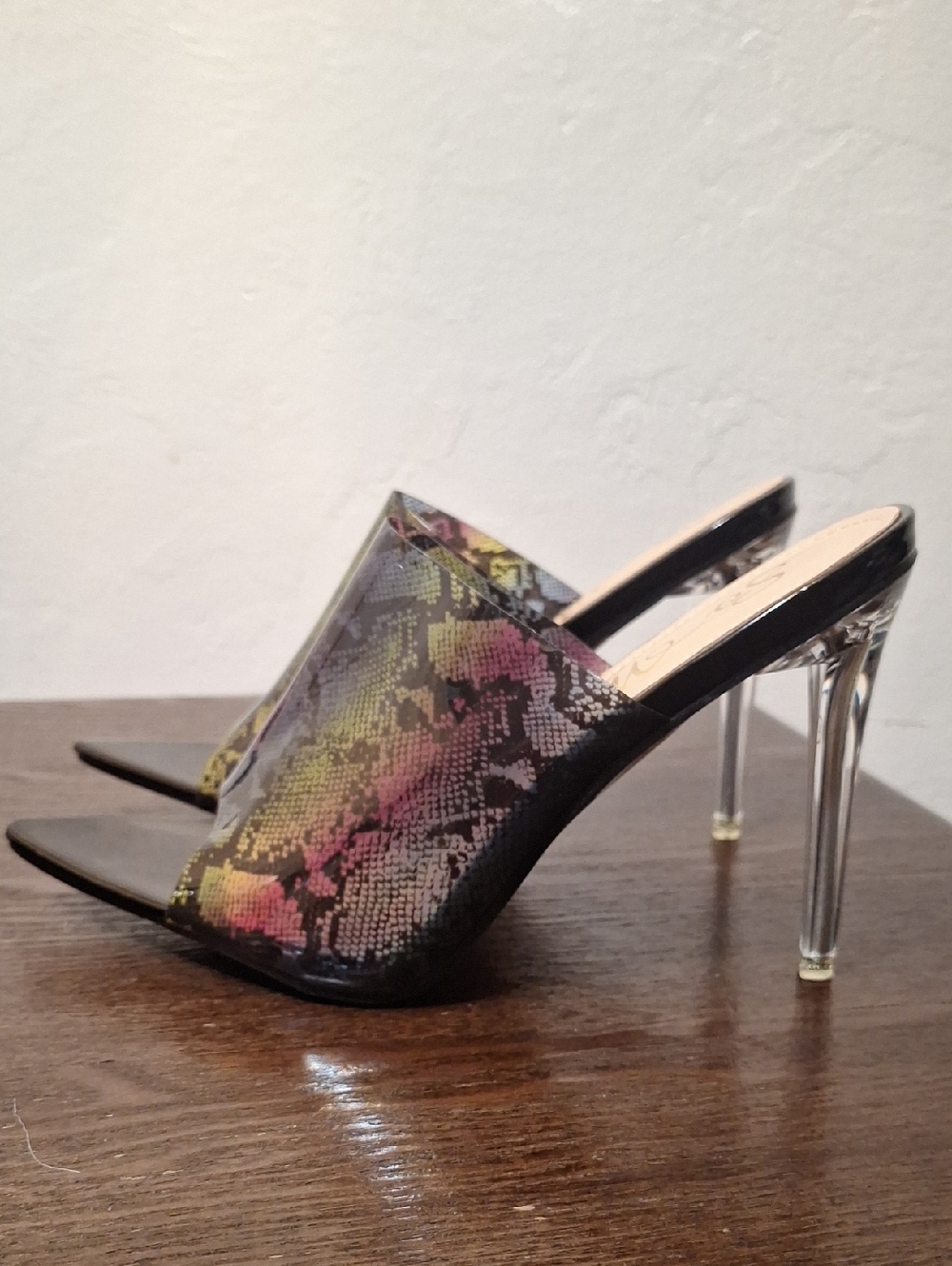 So Me Clear Heel Mule Sandals with Multicolor Snake Print Size 8 - Picture 4 of 11